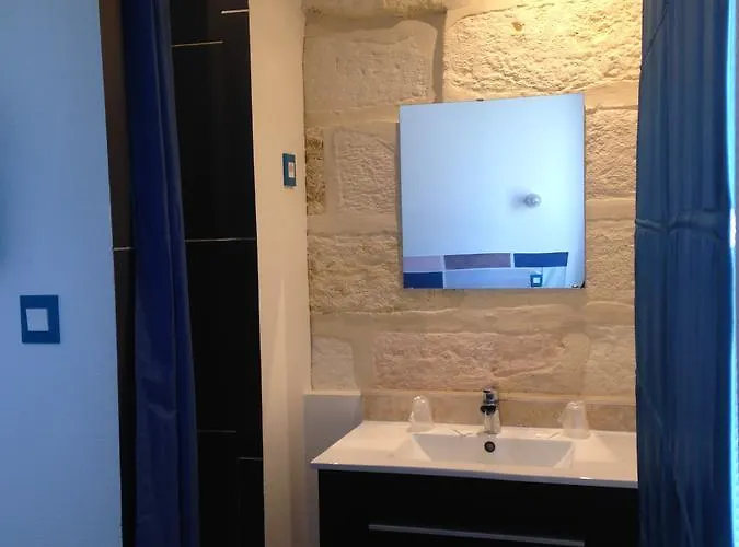 Bar Restaurant D'hourtin * הורטין