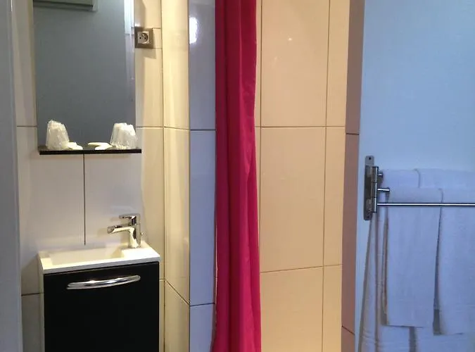 Bar Restaurant D'hourtin הורטין